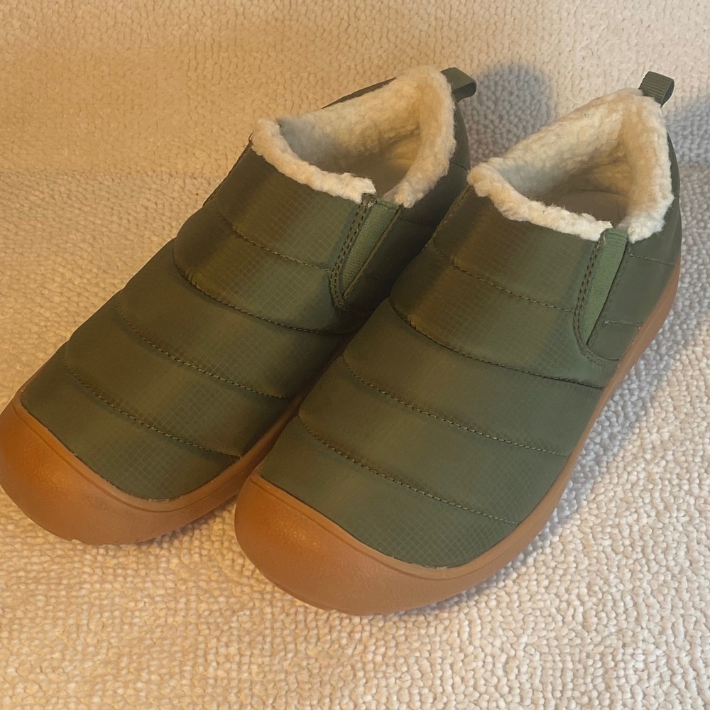 Coldwater Creek Womens Olive Green Quilted Puffer Faux Shearling Loafers Size 8M
